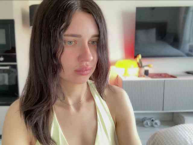 KiraLeo webcam