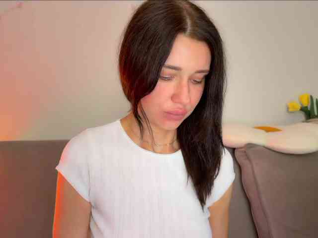 KiraLeo webcam