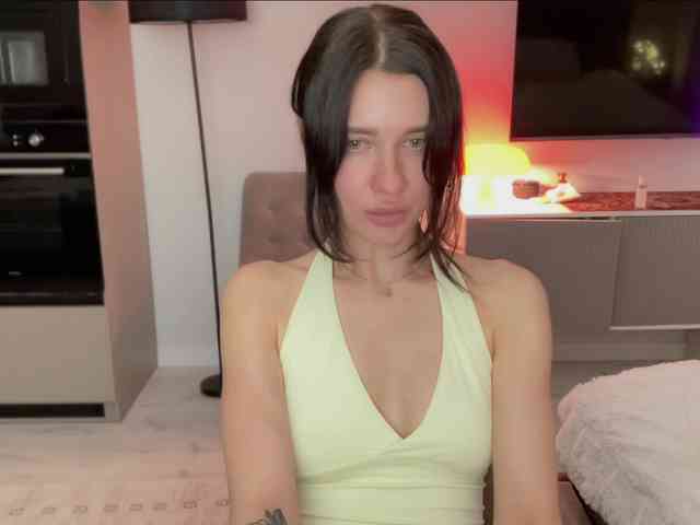 KiraLeo webcam