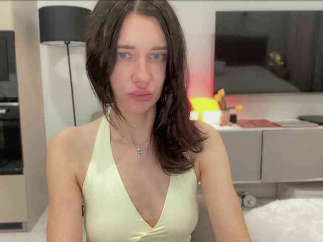 KiraLeo webcam
