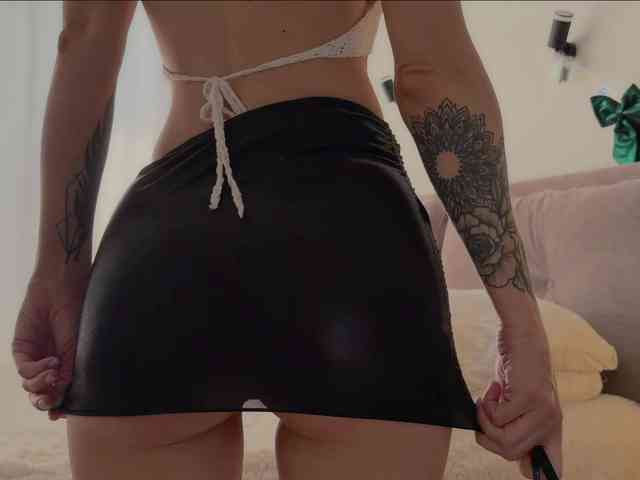 KiraLeo webcam