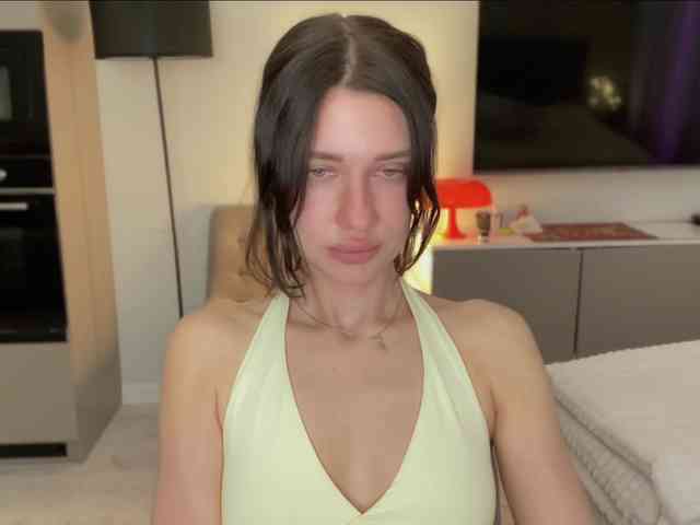 KiraLeo webcam