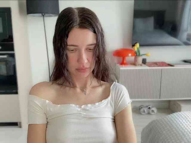 KiraLeo webcam