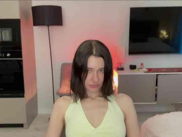 KiraLeo webcam