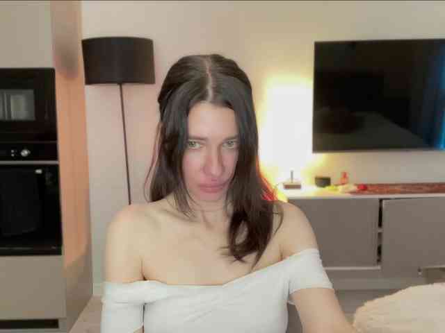 KiraLeo webcam