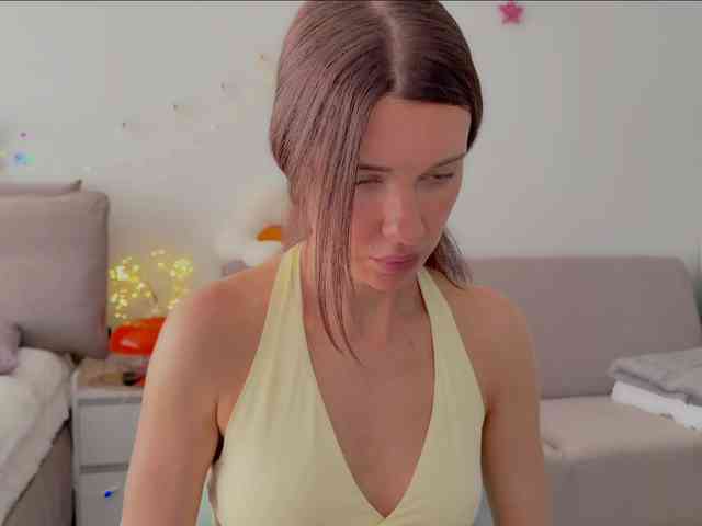 KiraLeo webcam