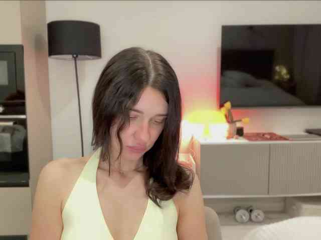 KiraLeo webcam