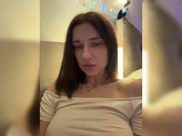KiraLeo webcam