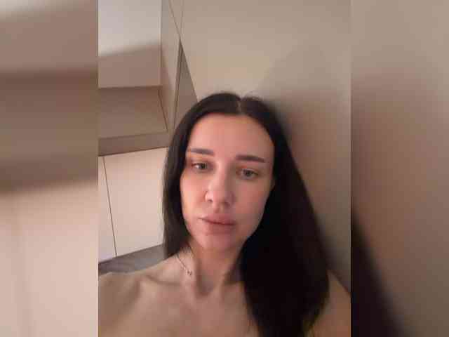 KiraLeo webcam