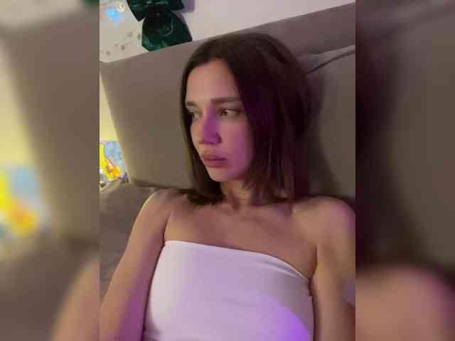 KiraLeo webcam