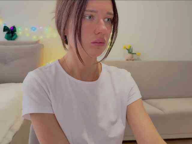 KiraLeo webcam