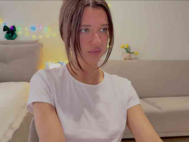 KiraLeo webcam