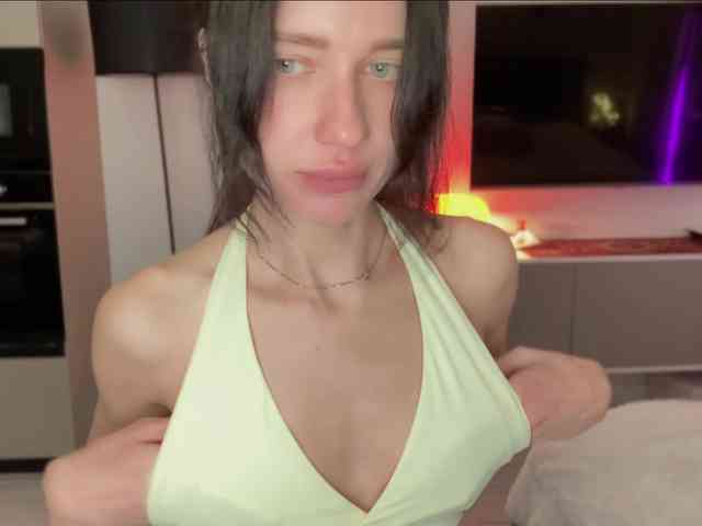 KiraLeo webcam