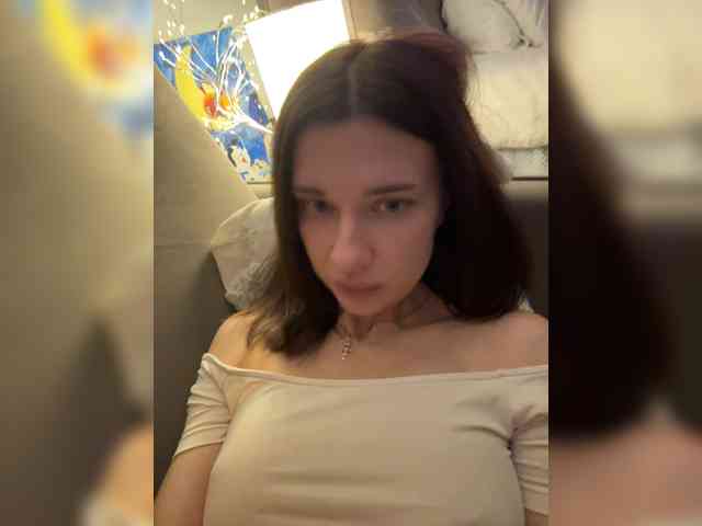 KiraLeo webcam