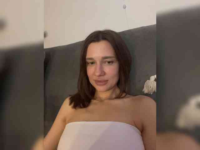 KiraLeo webcam