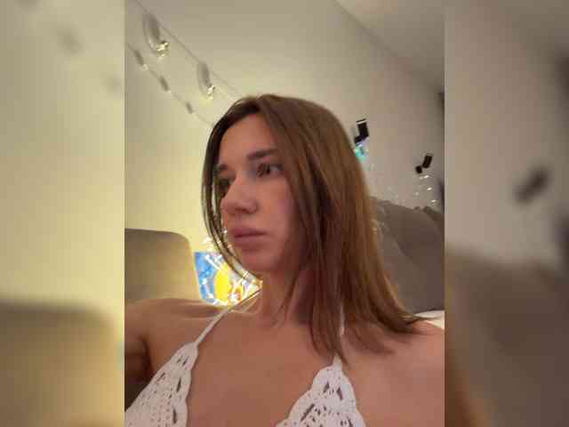 KiraLeo webcam
