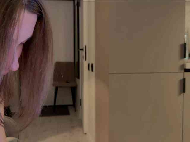 KiraLeo webcam