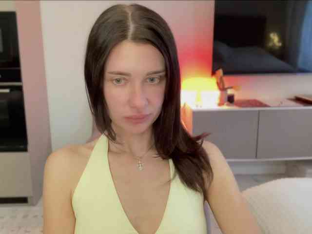 KiraLeo webcam
