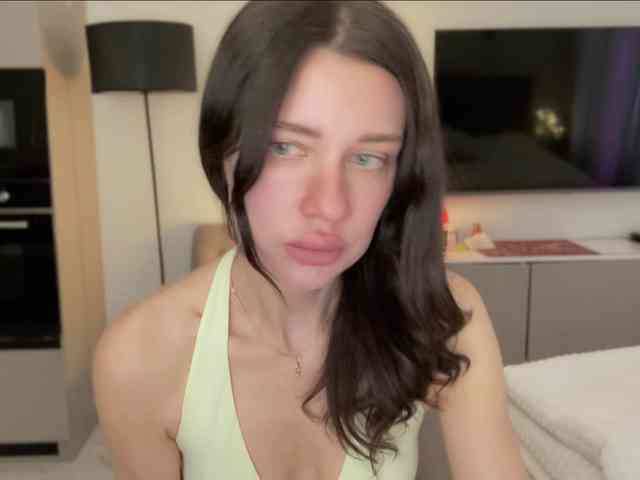 KiraLeo webcam