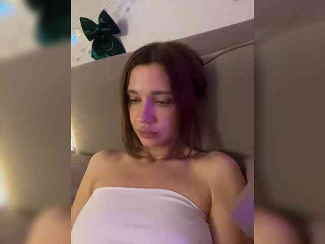 KiraLeo webcam