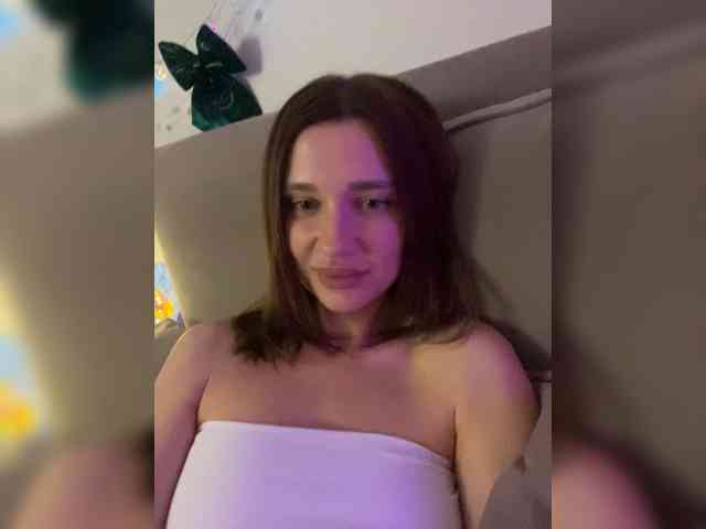 KiraLeo webcam