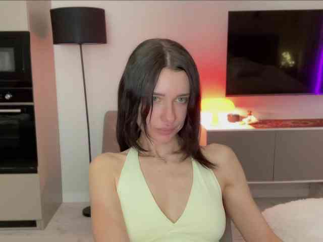 KiraLeo webcam