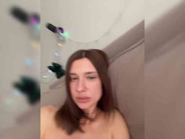 KiraLeo webcam