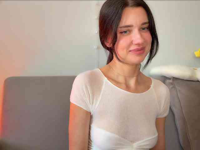 KiraLeo webcam