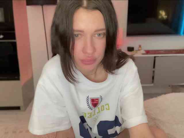 KiraLeo webcam