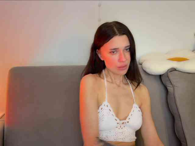 KiraLeo webcam