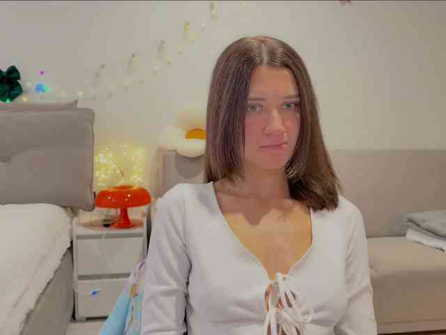 KiraLeo webcam