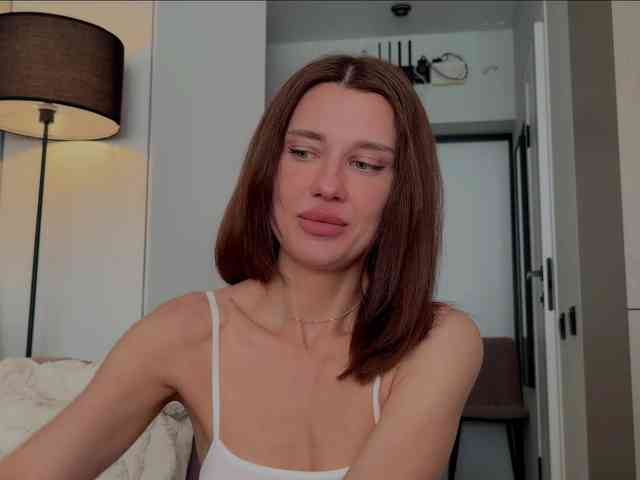 KiraLeo webcam