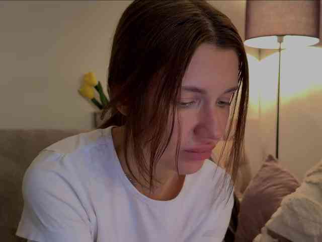 KiraLeo webcam
