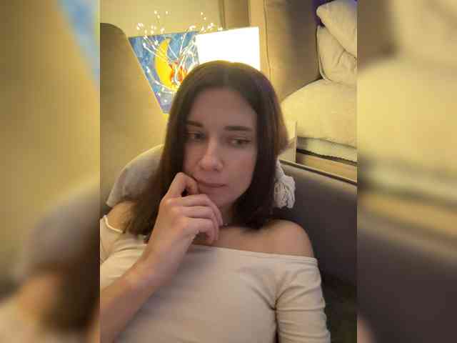 KiraLeo webcam