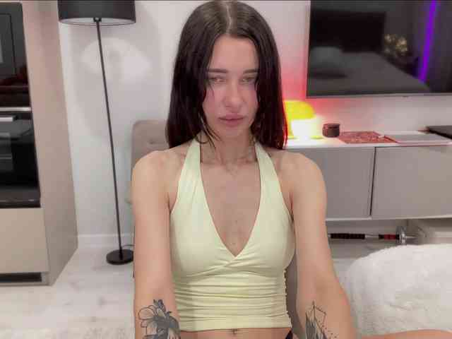 KiraLeo webcam