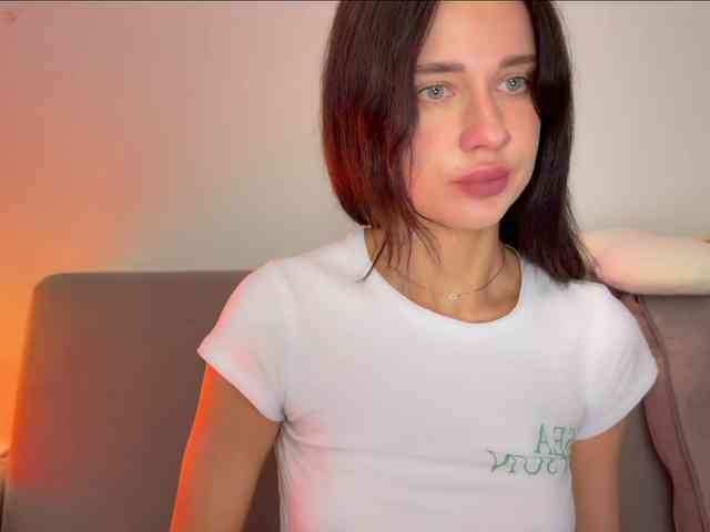KiraLeo webcam