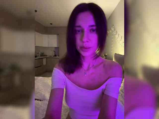 KiraLeo webcam