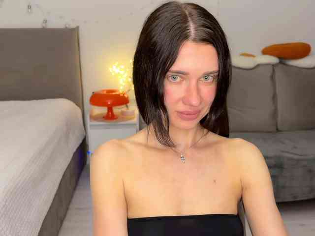 KiraLeo webcam