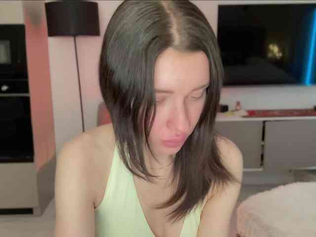 KiraLeo webcam