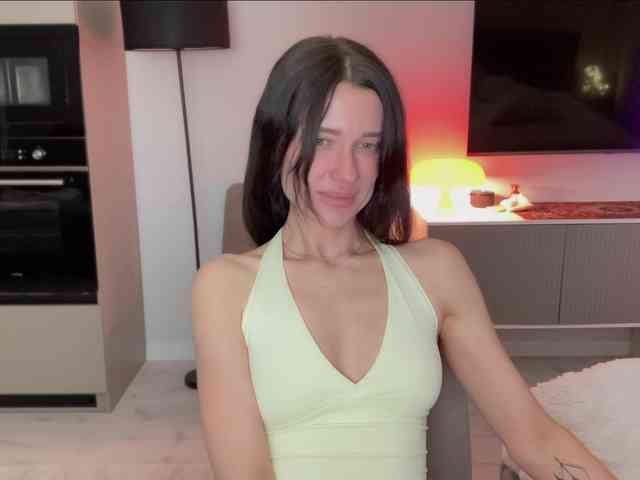 KiraLeo webcam