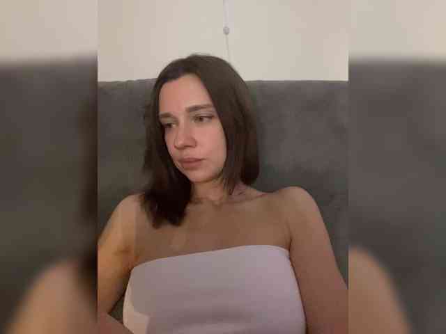 KiraLeo webcam