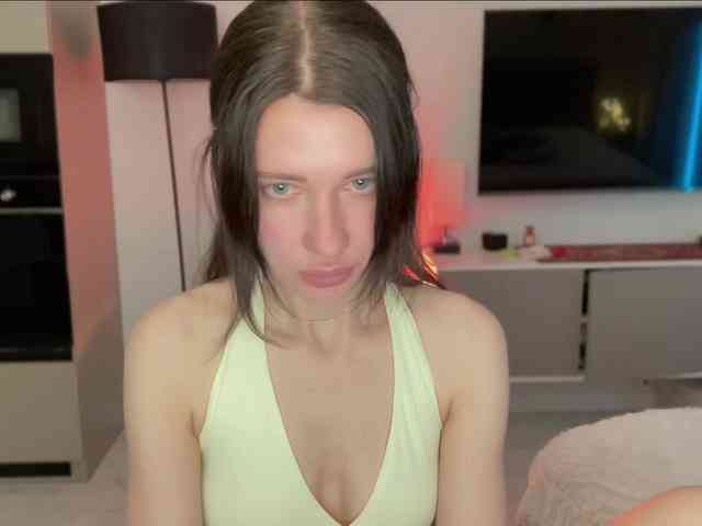 KiraLeo webcam