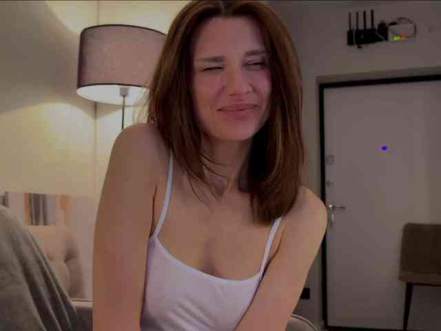 KiraLeo webcam