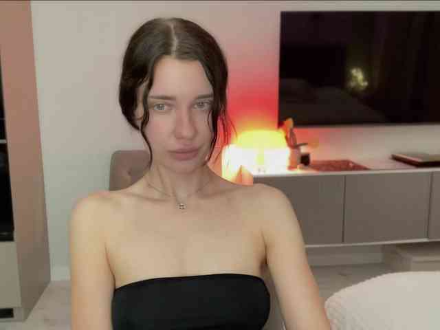KiraLeo webcam