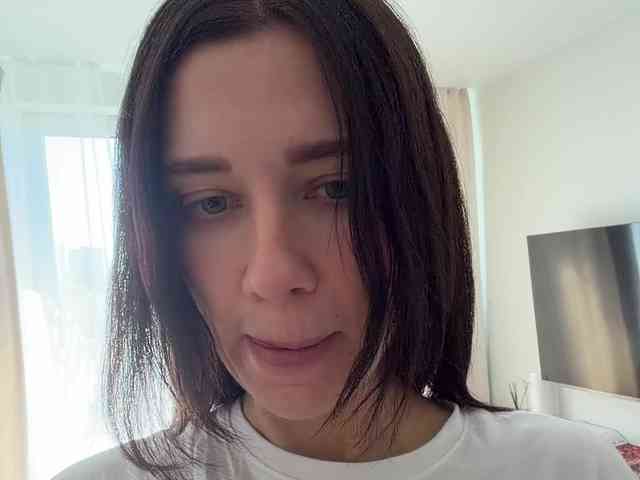 KiraLeo webcam