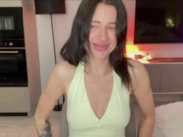 KiraLeo webcam