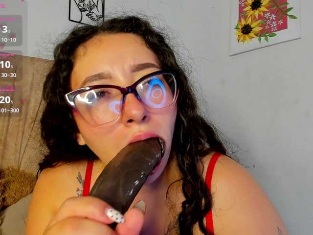 sweet-cris live cam on BongaCams