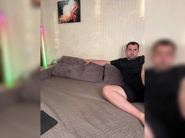 Live трансляция TwoPlay - Runet.cam