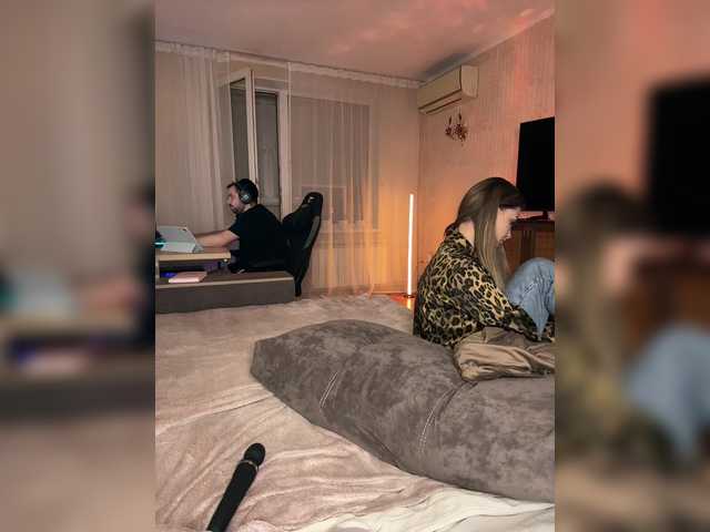 TwoPlay's BongaCams show and profile