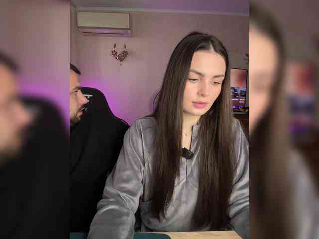 Модель: TwoPlay
